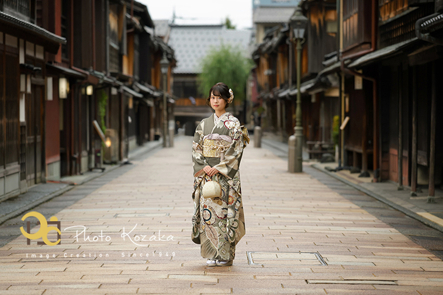 ひがし茶屋街　成人式前撮り　振袖レンタル